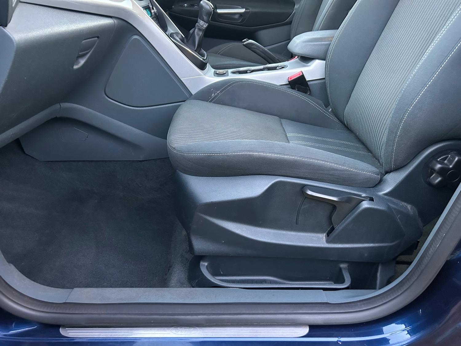 Used Ford C-Max 2011 for sale - 77015004: Photo 25