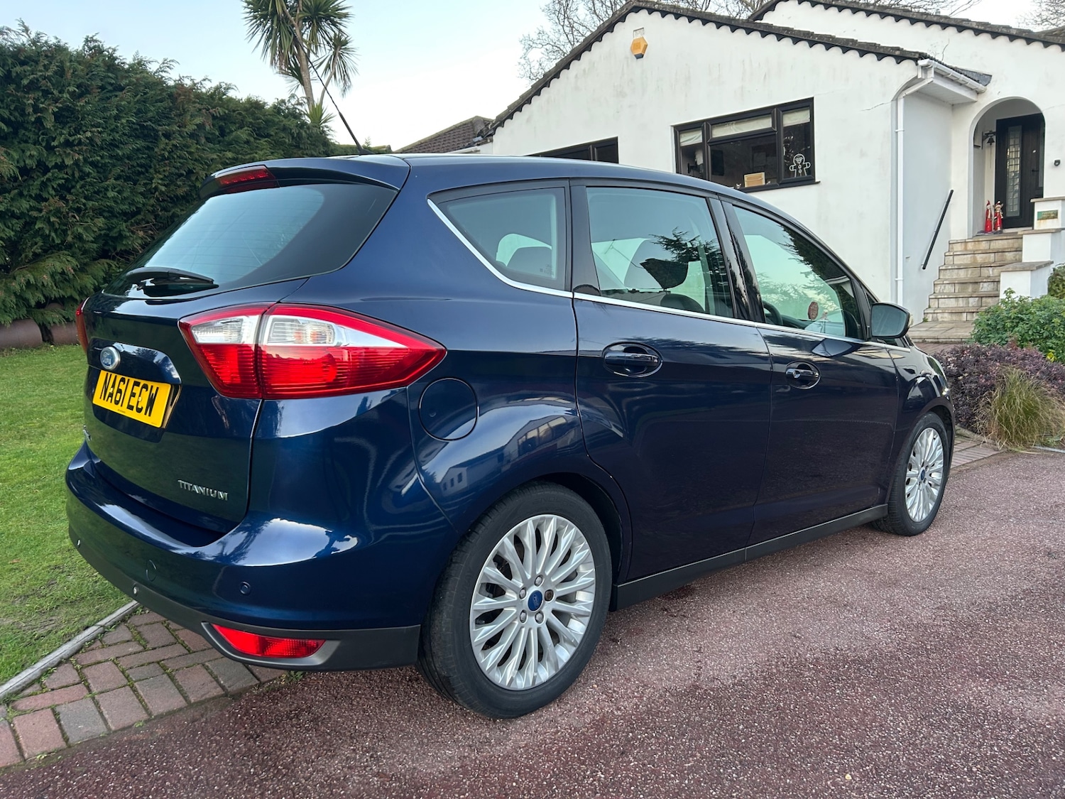 Used Ford C-Max 2011 for sale - 77015004: Photo 3