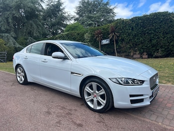 Used Jaguar XE 2017 for sale - 79060663: Photo