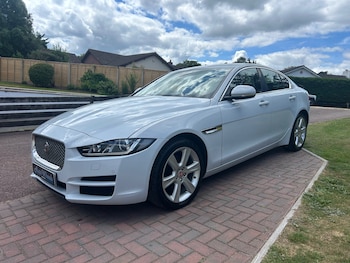 Used Jaguar XE 2017 for sale - 79060663: Photo