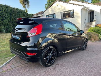 Used Ford Fiesta 2015 for sale - 78694607: Photo