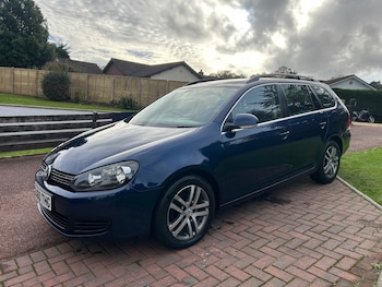 Used Volkswagen Golf 2010 for sale - 76548115: Photo