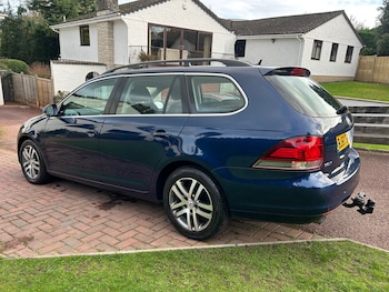 Used Volkswagen Golf 2010 for sale - 76548115: Photo