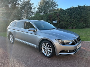 Used Volkswagen Passat 2016 for sale - 76058371: Photo