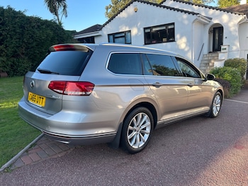 Used Volkswagen Passat 2016 for sale - 76058371: Photo