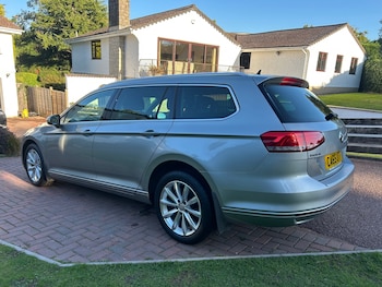 Used Volkswagen Passat 2016 for sale - 76058371: Photo