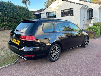 Used Volkswagen Golf 2017 for sale - 75744854: Photo
