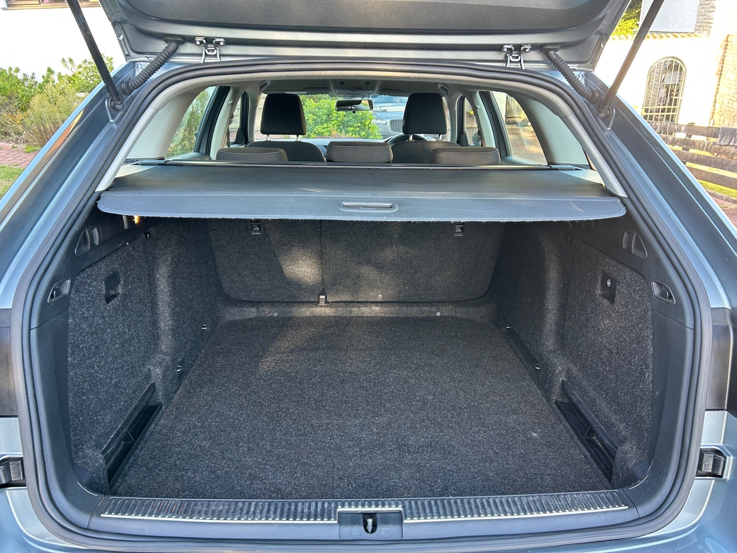 Vehicle 33