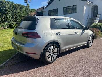 Used Volkswagen Golf 2019 for sale - 78895241: Photo