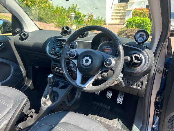 Used smart fortwo 2017 for sale - 75093539: Photo 11