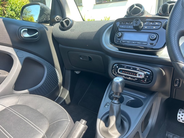 Used smart fortwo 2017 for sale - 75093539: Photo 12