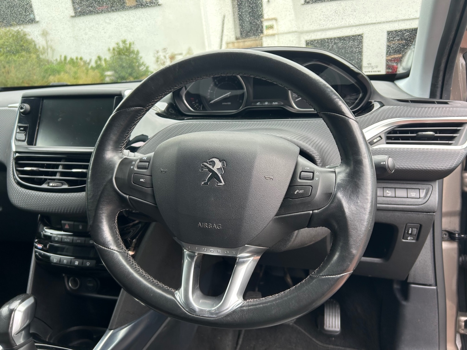 Used Peugeot 2008 2015 for sale - 76212251: Photo 15