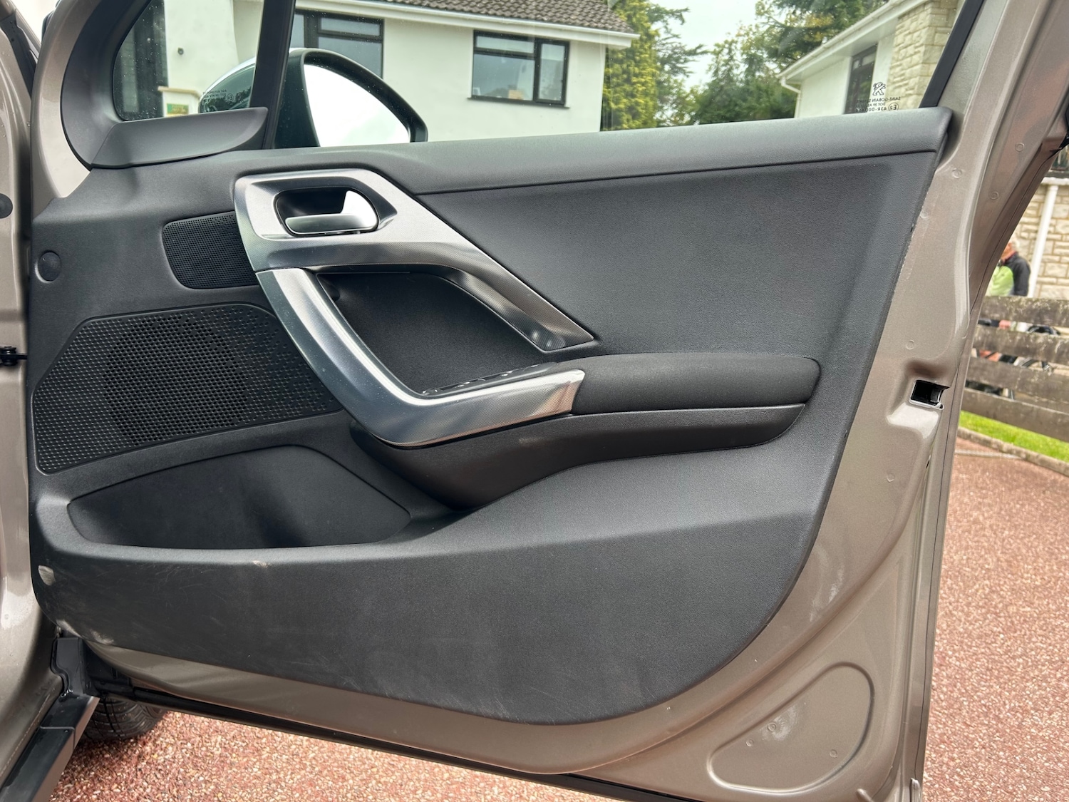 Used Peugeot 2008 2015 for sale - 76212251: Photo 17