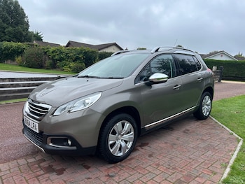 Used Peugeot 2008 2015 for sale - 76212251: Photo 2