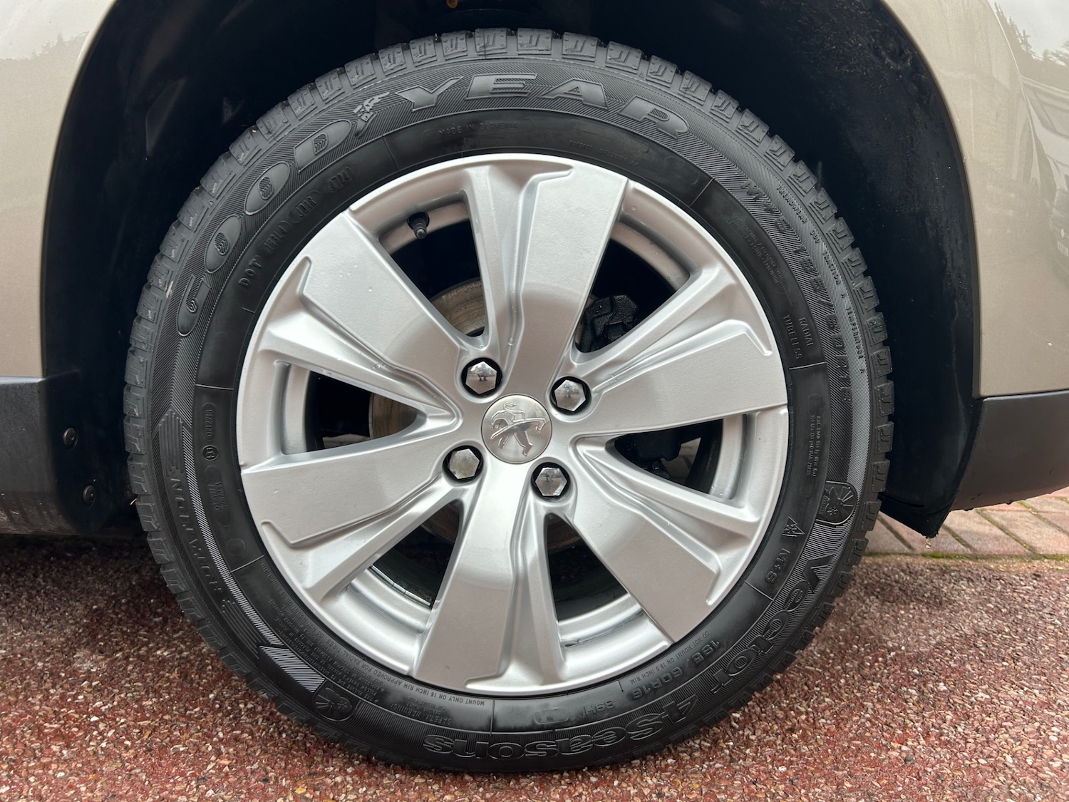 Used Peugeot 2008 2015 for sale - 76212251: Photo 31