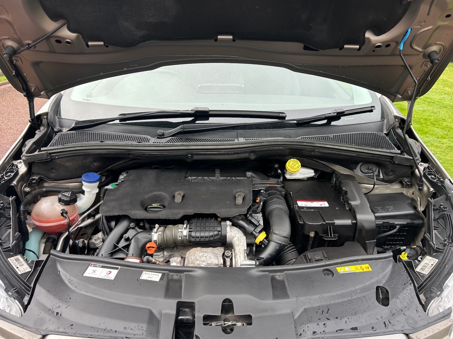 Used Peugeot 2008 2015 for sale - 76212251: Photo 9