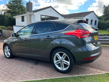 Used Ford Focus 2017 for sale - 76278084: Photo