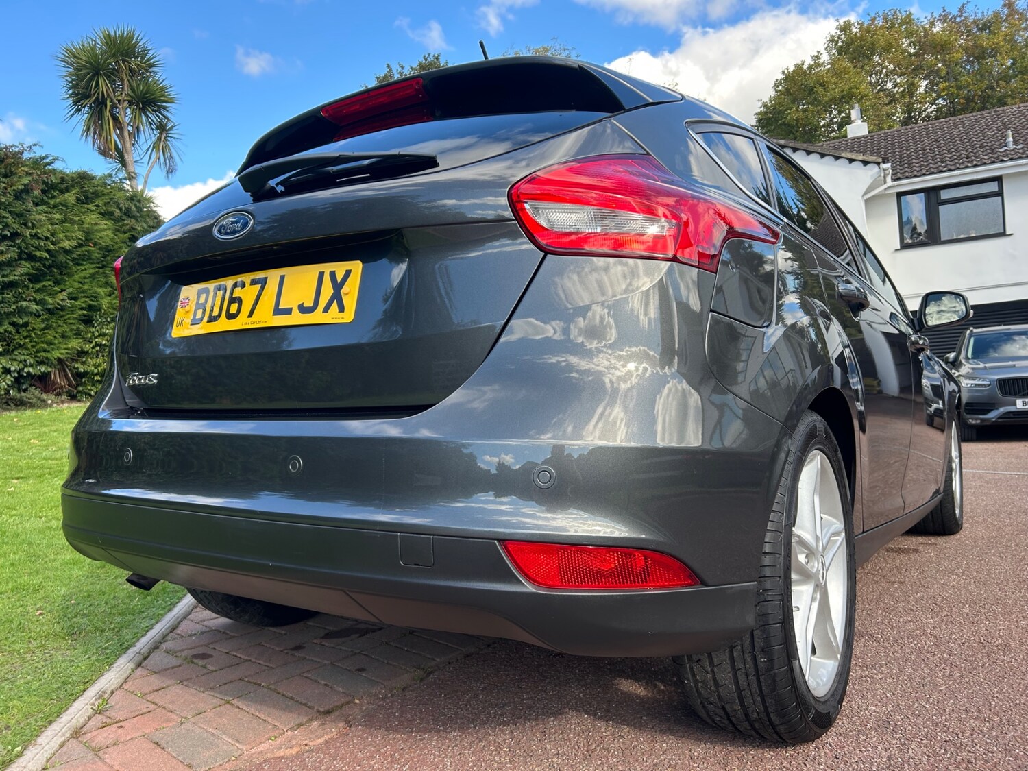 Used Ford Focus 2017 for sale - 76278084: Photo 9