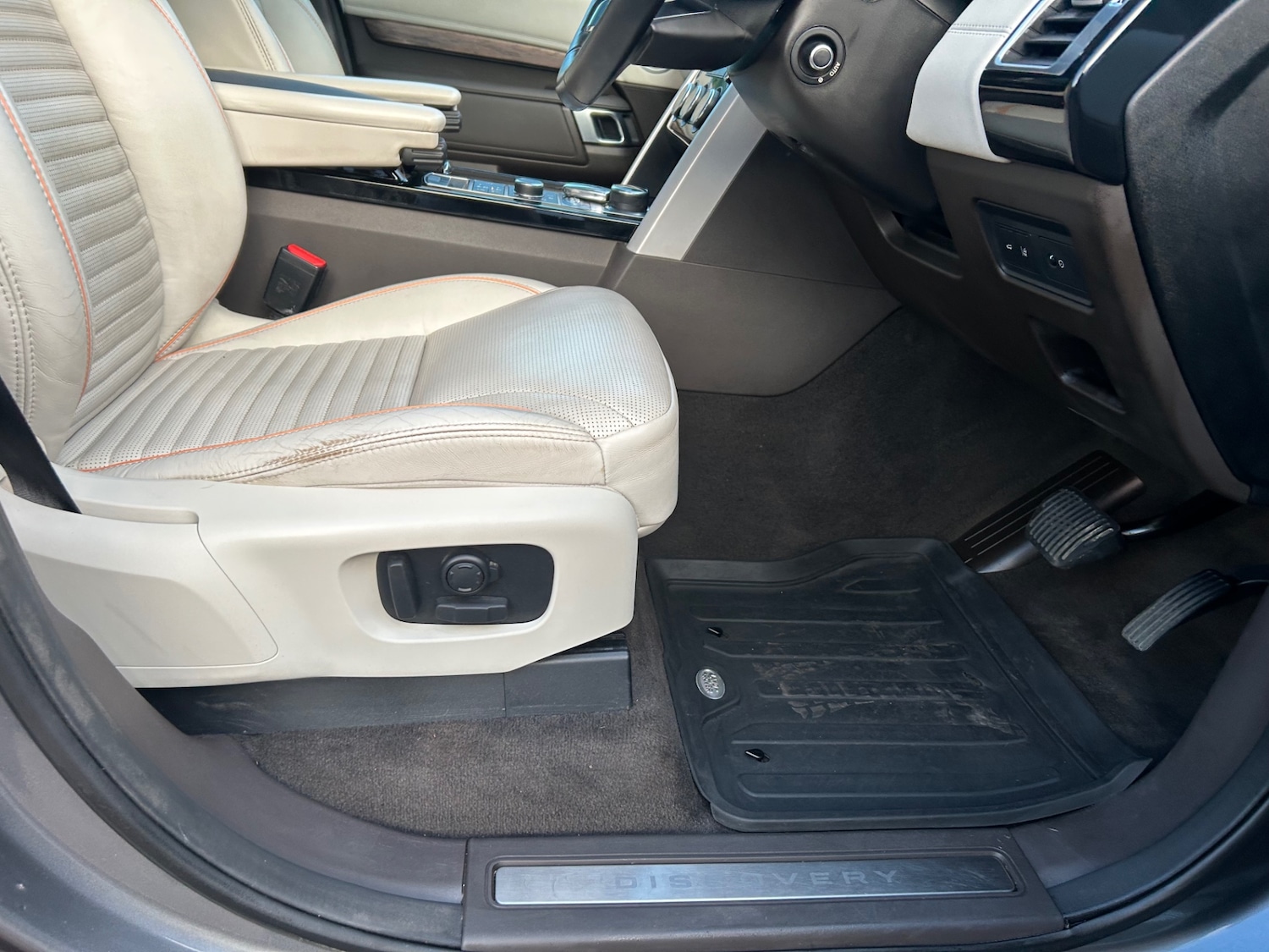 Used Land Rover Discovery 2017 for sale - 77015182: Photo 16