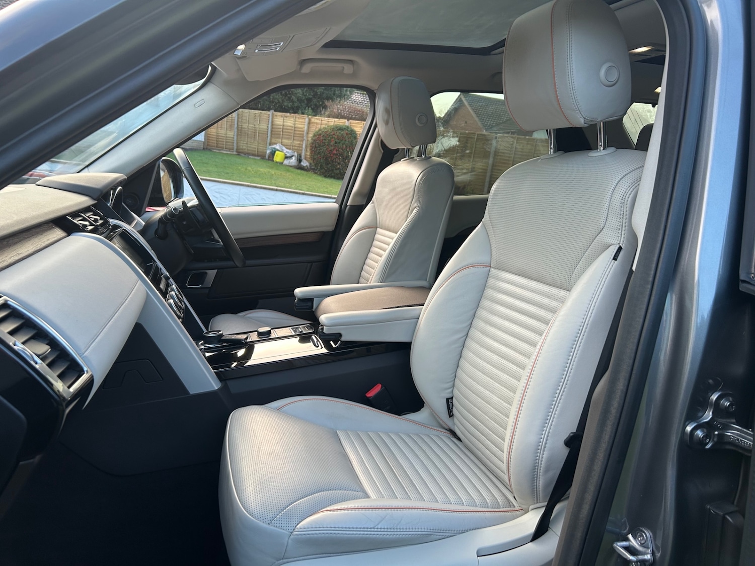 Used Land Rover Discovery 2017 for sale - 77015182: Photo 29