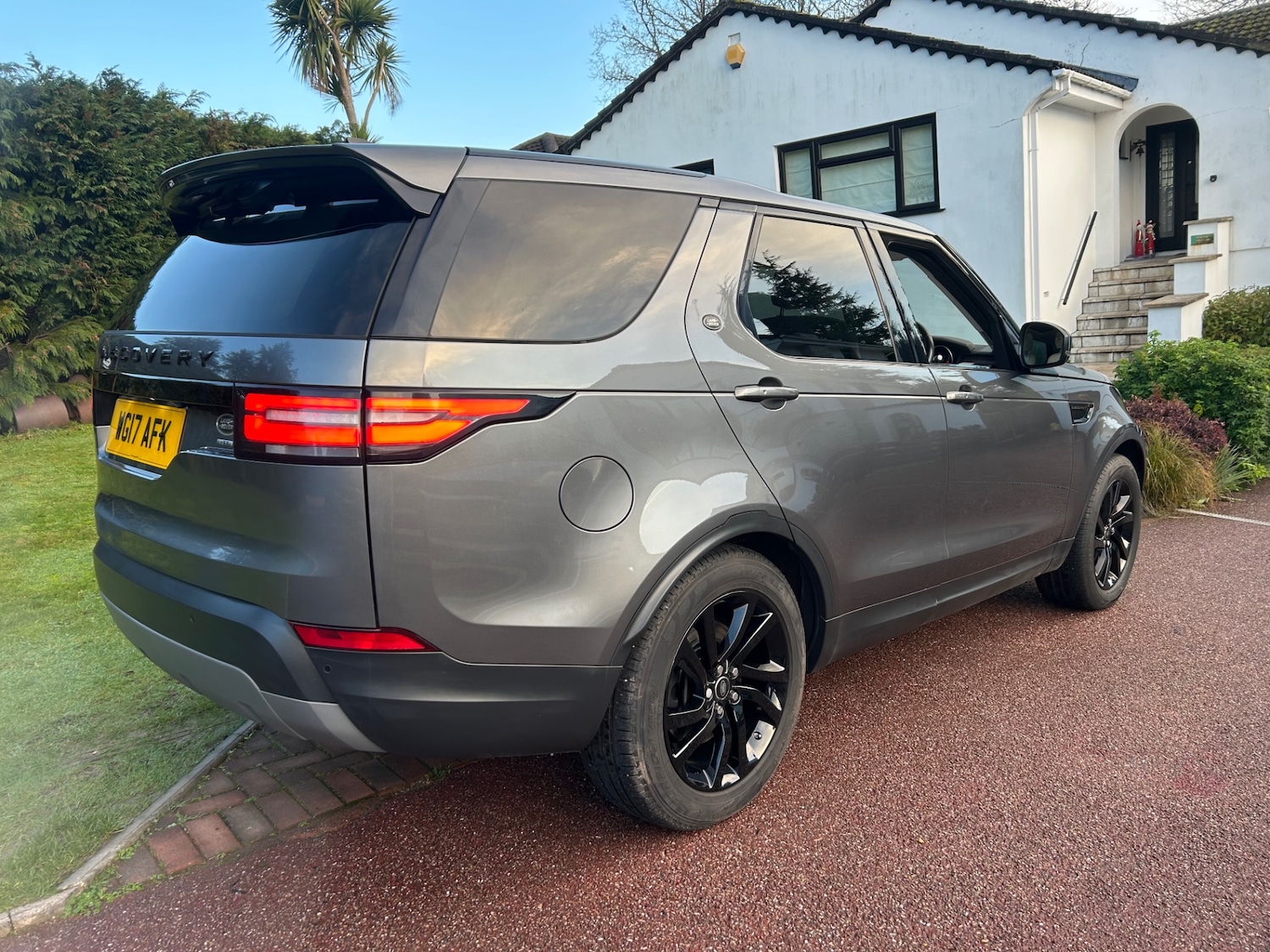 Used Land Rover Discovery 2017 for sale - 77015182: Photo 3