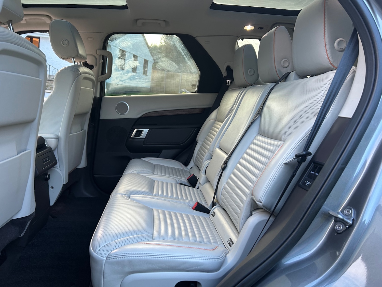 Used Land Rover Discovery 2017 for sale - 77015182: Photo 36