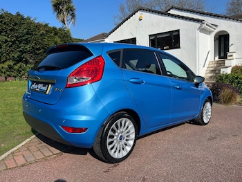 Used Ford Fiesta 2011 for sale - 77736250: Photo