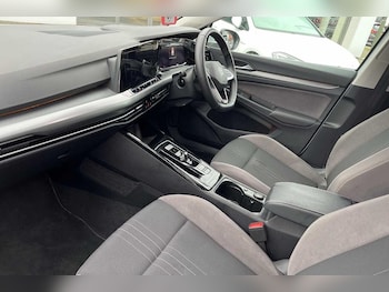 Used Volkswagen Golf 2023 for sale - 73555151: Photo