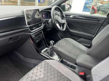 Used Volkswagen T-Roc 2023 for sale - 73512643: Photo