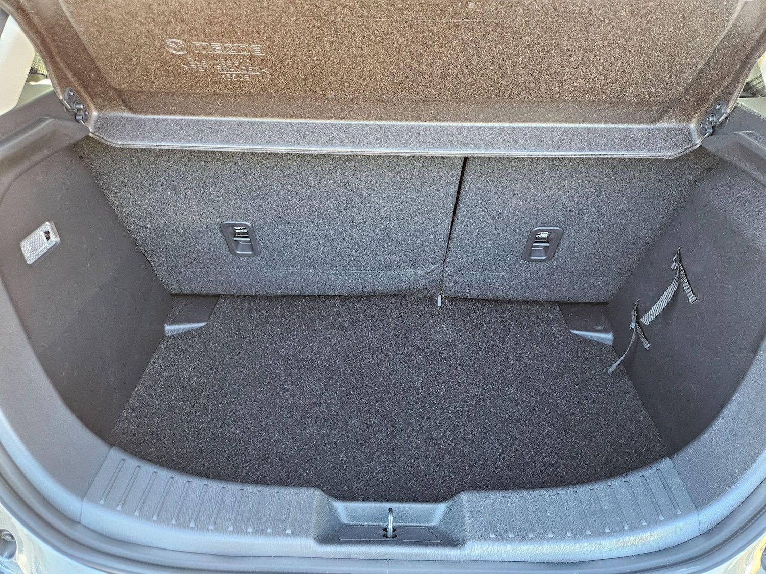 Used Mazda Mazda2 2024 for sale - 76109643: Photo 10