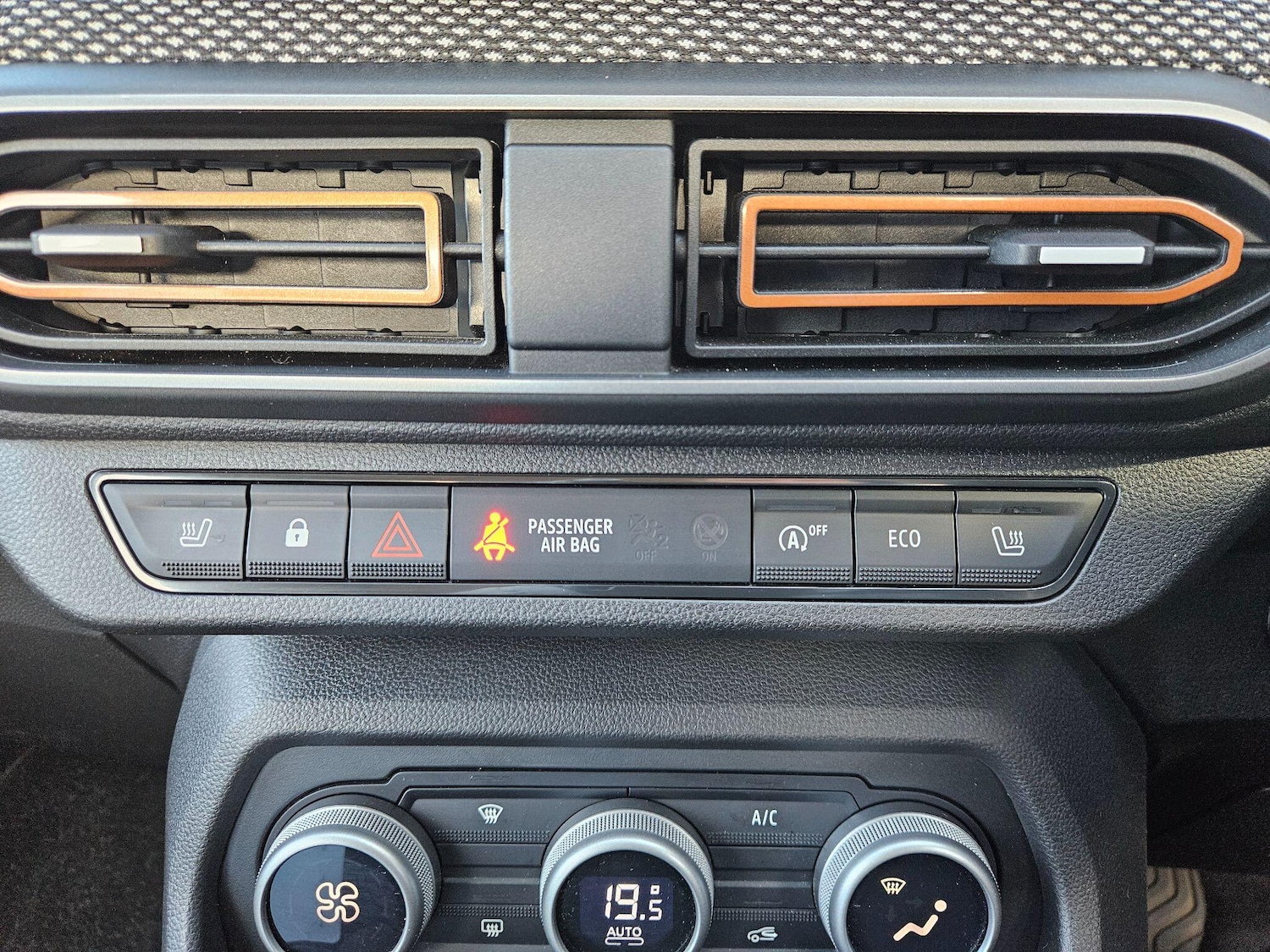 Used Dacia Sandero Stepway 2023 for sale - 78086253: Photo 18