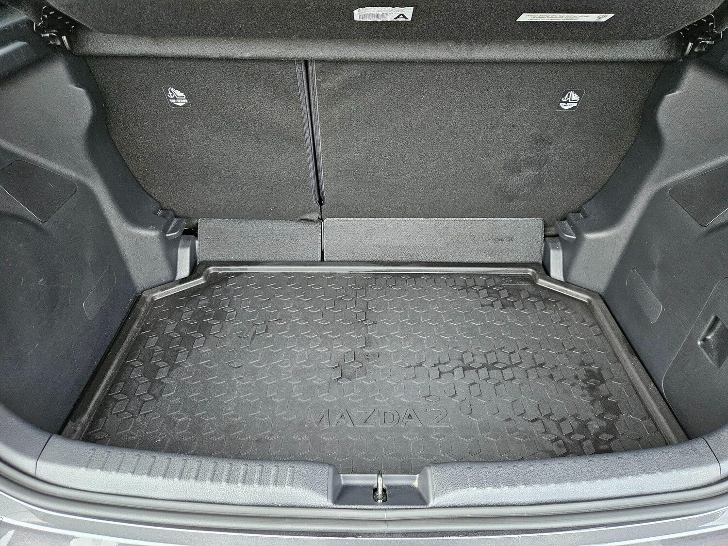 Used Mazda Mazda2 HYBRID 2023 for sale - 78020426: Photo 10