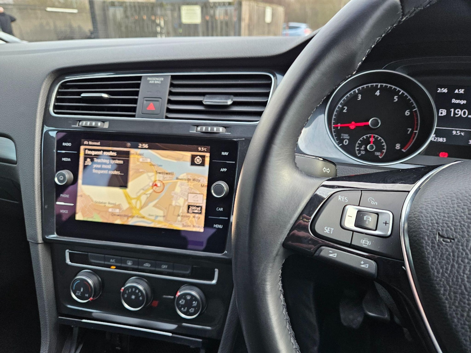 Used Volkswagen Golf 2018 for sale - 77538218: Photo 15