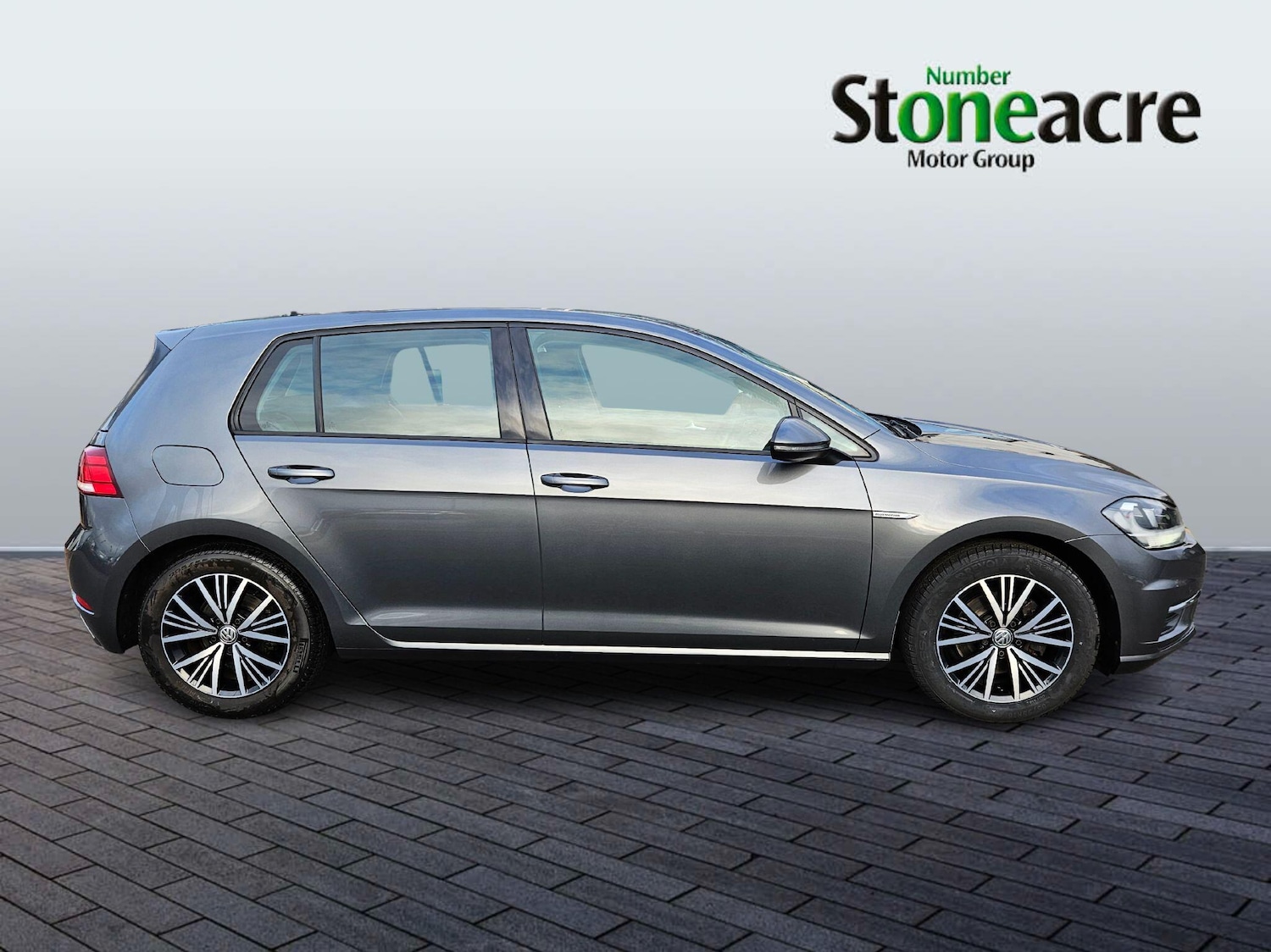 Used Volkswagen Golf 2018 for sale - 77538218: Photo 2