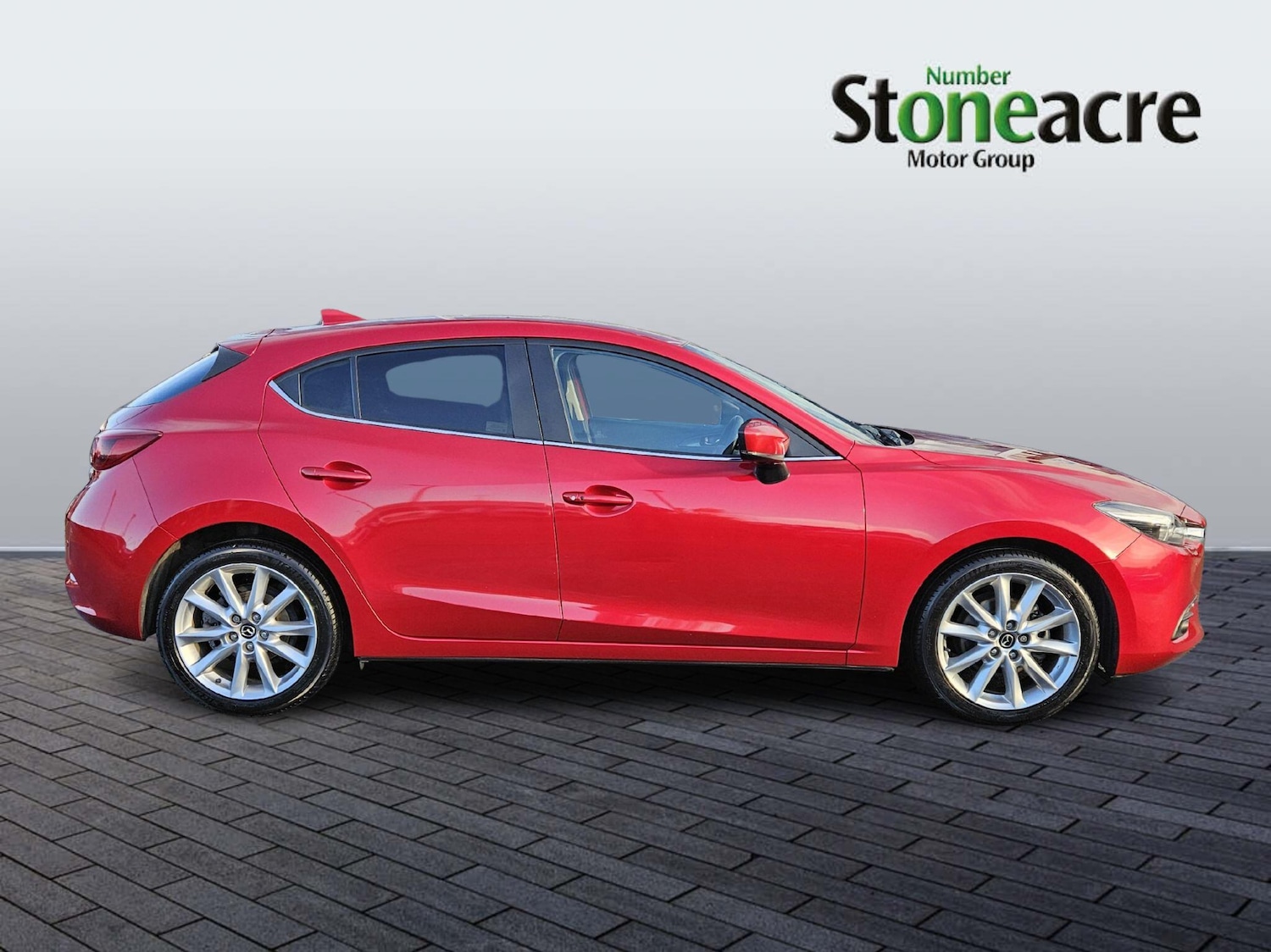 Used Mazda Mazda3 2018 for sale - 76702232: Photo 2