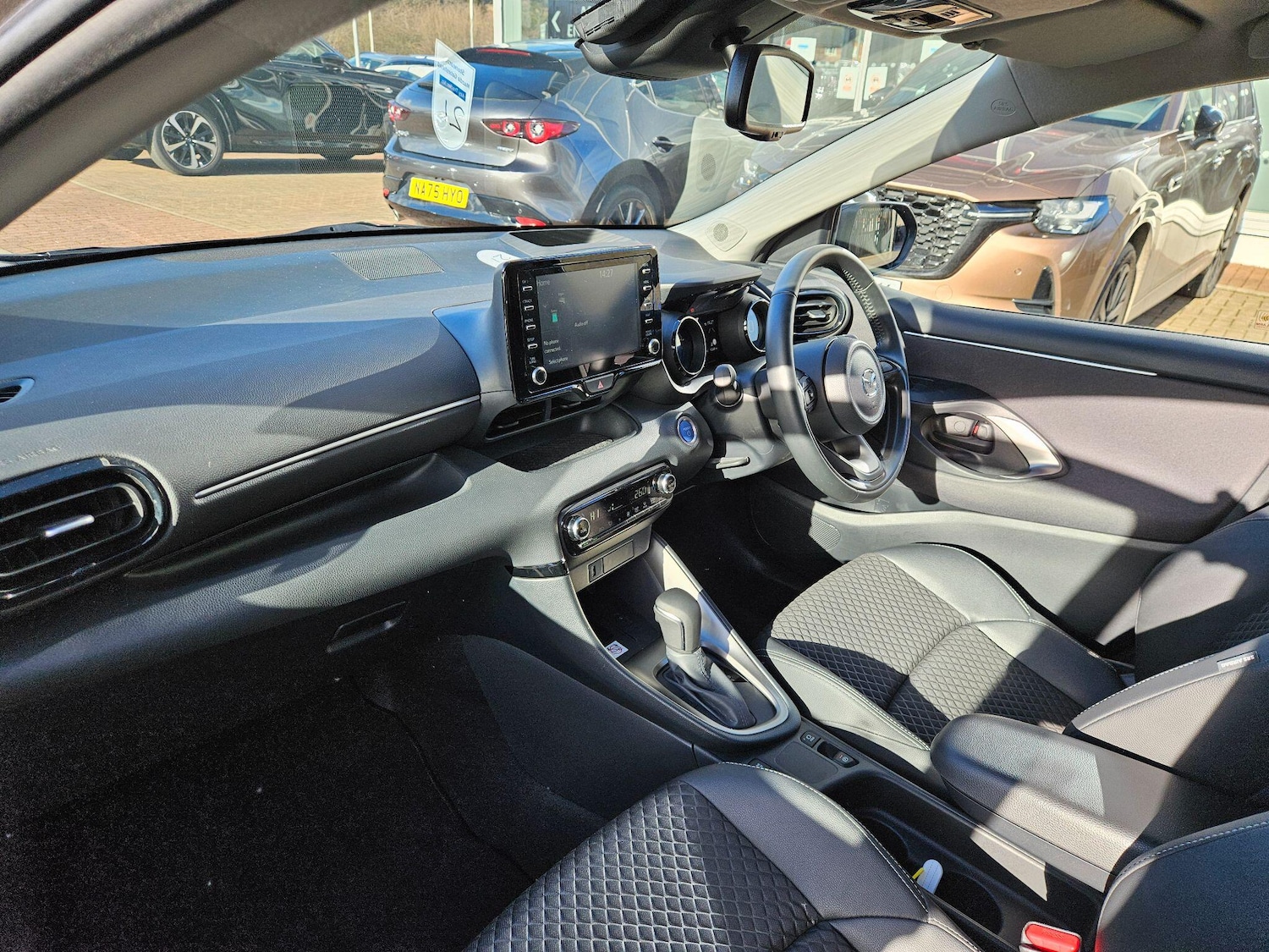 Used Mazda Mazda2 HYBRID 2023 for sale - 77696551: Photo 13