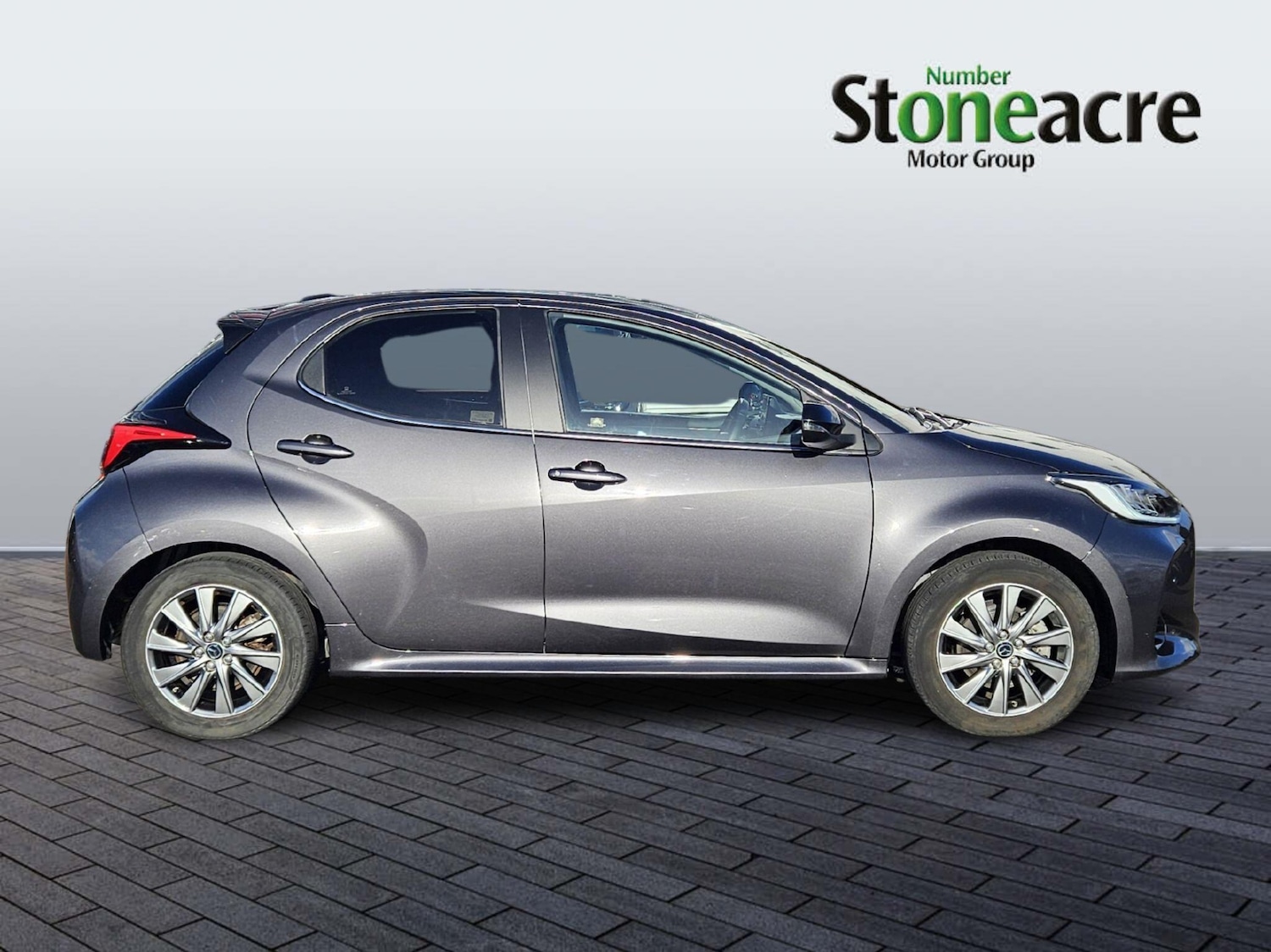 Used Mazda Mazda2 HYBRID 2023 for sale - 77696551: Photo 2