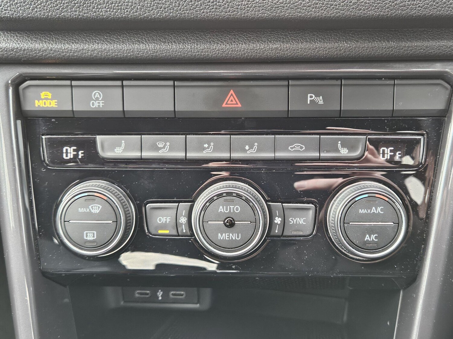 Used Volkswagen T-Roc 2021 for sale - 76214424: Photo 21