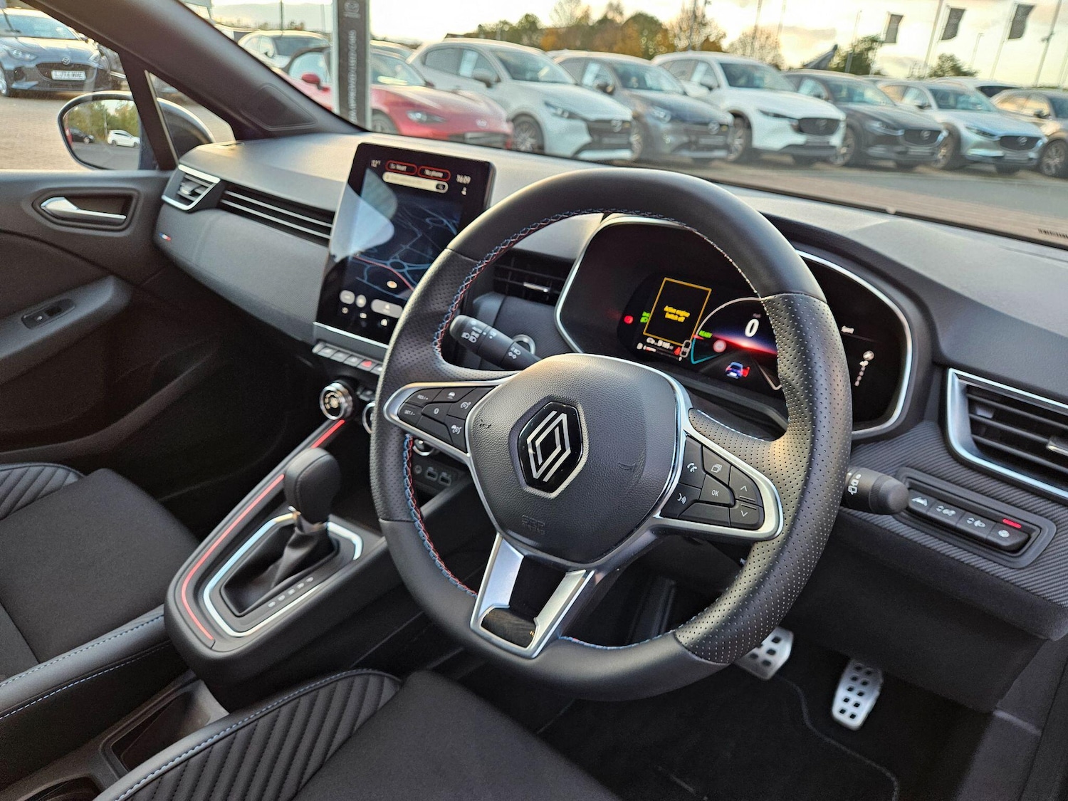 Used Renault Clio 2023 for sale - 76408799: Photo 11