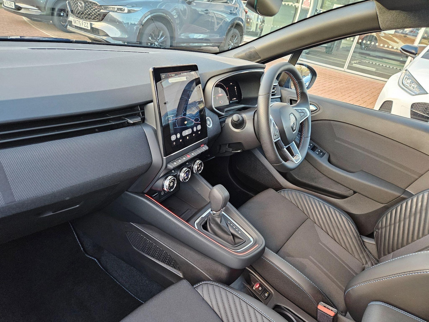 Used Renault Clio 2023 for sale - 76408799: Photo 13