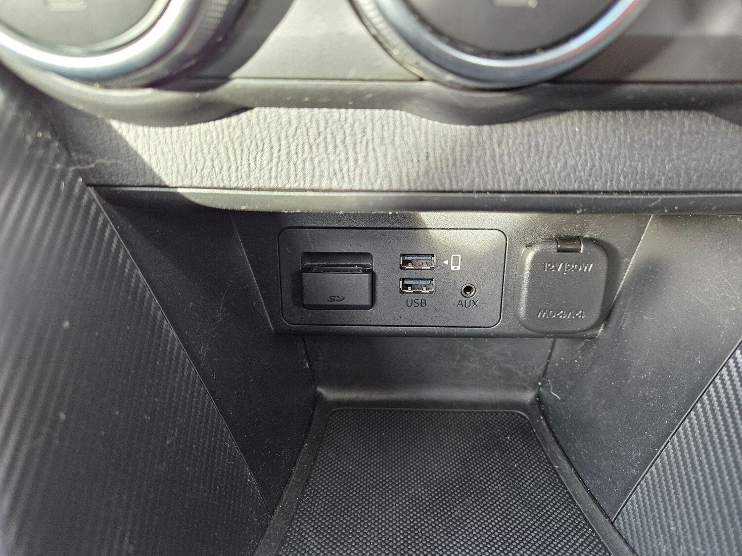 Used Mazda Mazda2 2023 for sale - 77575373: Photo 17