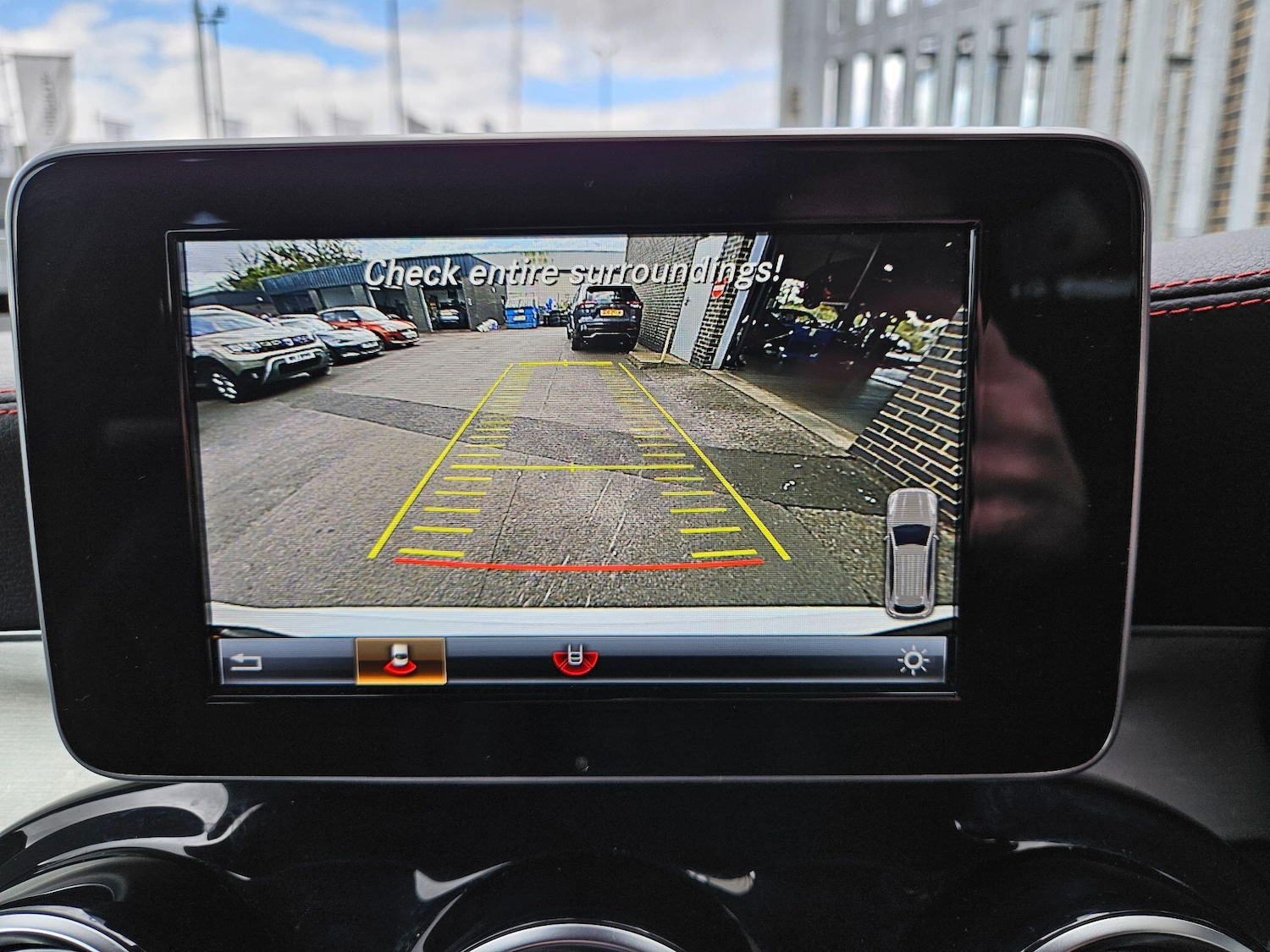 Used Mercedes-Benz GLC 2019 for sale - 76849895: Photo 17