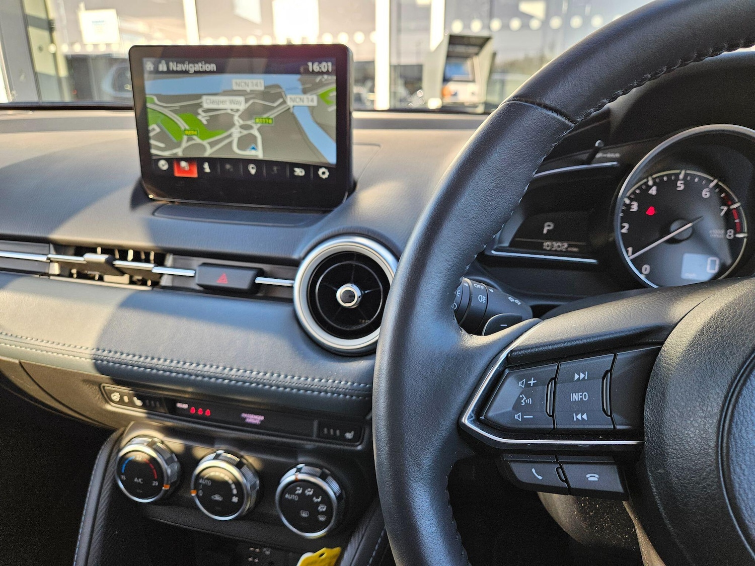 Used Mazda Mazda2 2022 for sale - 77926254: Photo 14