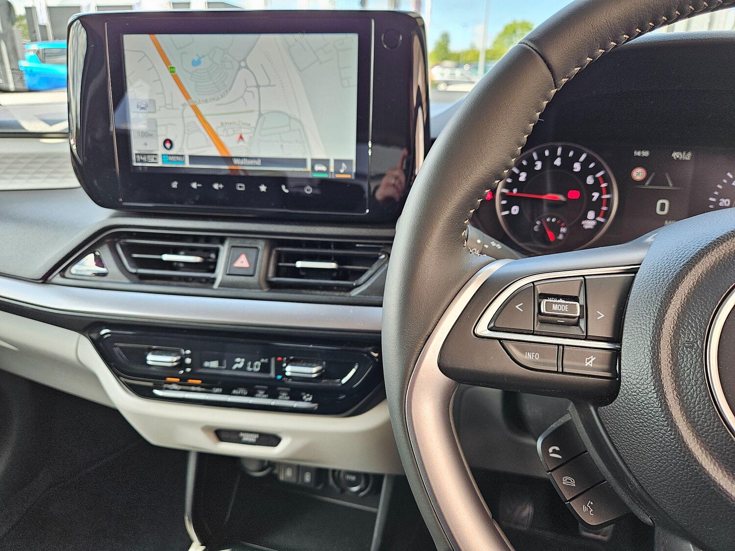 Used Suzuki Swift 2024 for sale - 76550245: Photo 15