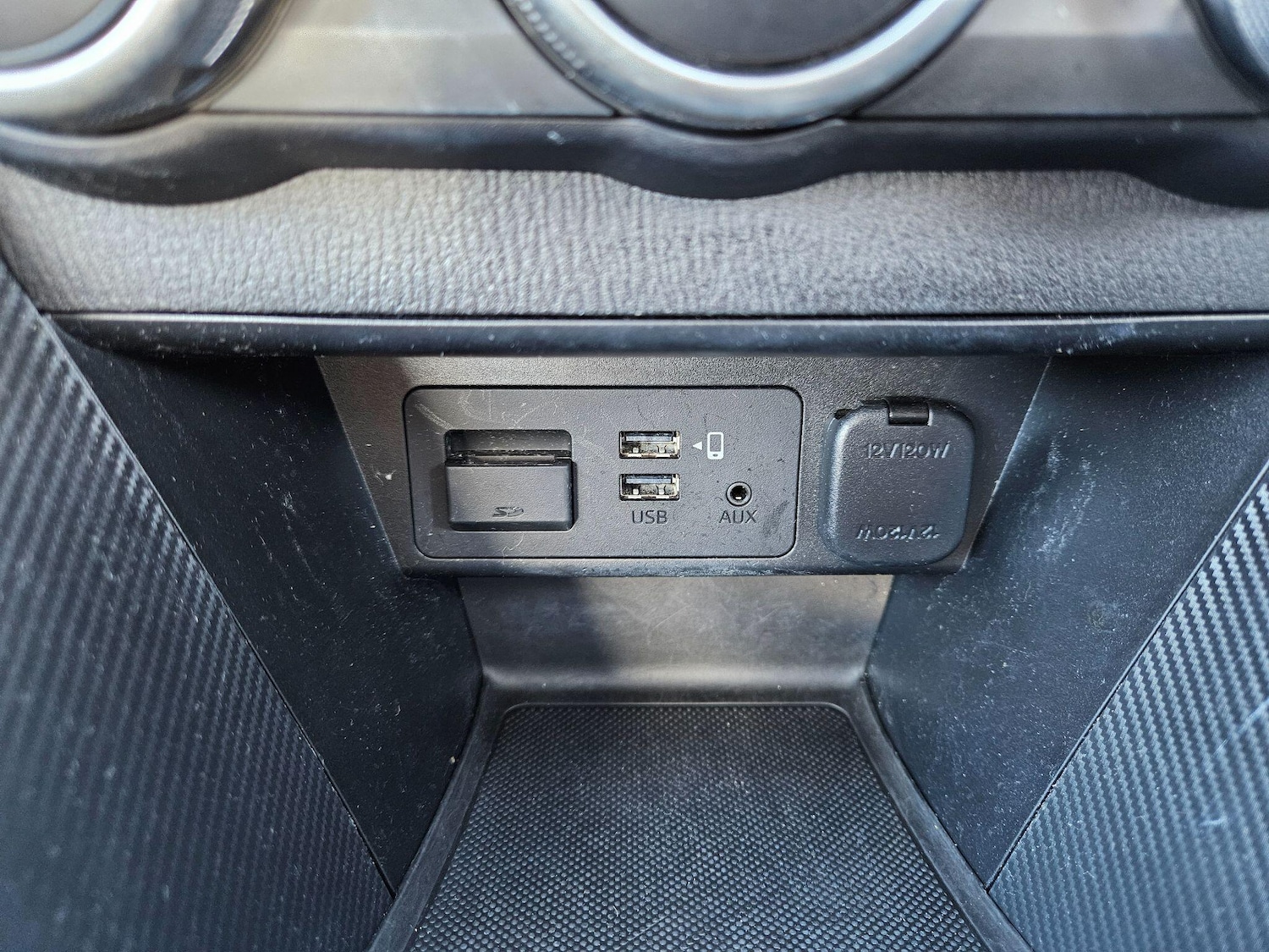 Used Mazda Mazda2 2023 for sale - 77969859: Photo 17