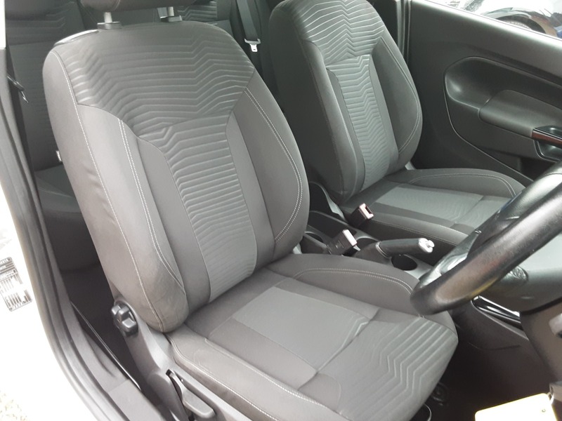 Used Ford Fiesta 2014 for sale - 76334169: Photo 9