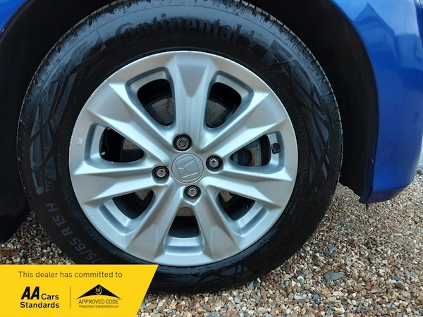 Used Honda Jazz 2012 for sale - 76256912: Photo 18
