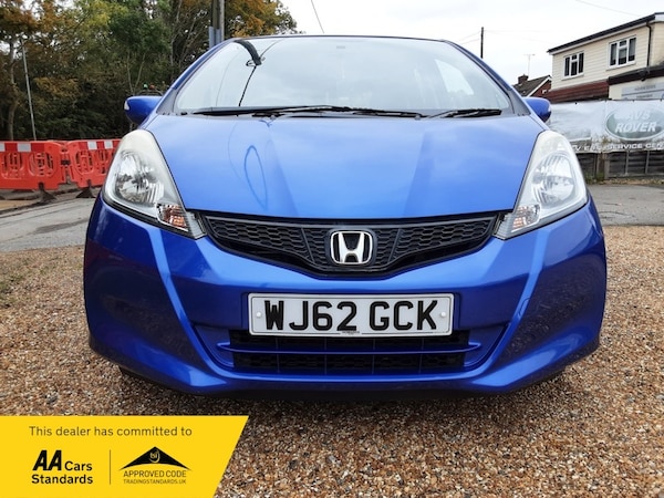 Used Honda Jazz 2012 for sale - 76256912: Photo 2