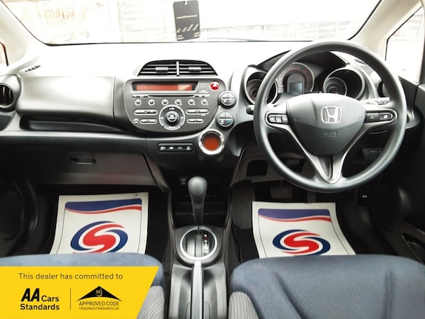 Used Honda Jazz 2012 for sale - 76256912: Photo 9