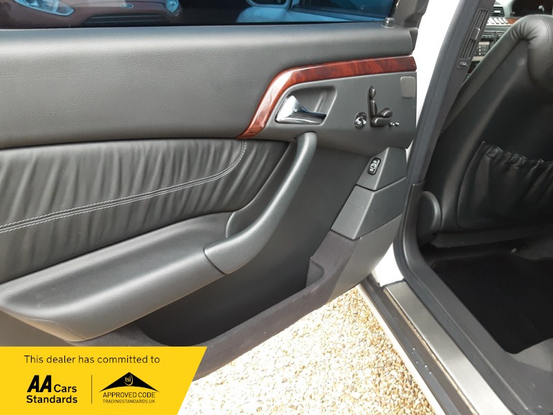 Used Mercedes-Benz S Class 2015 for sale - 76605365: Photo 24